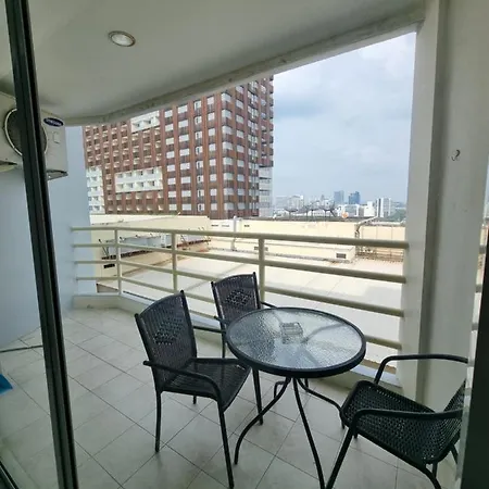View Talay6 By Blue Ocean Suite Pattaya Room photo
