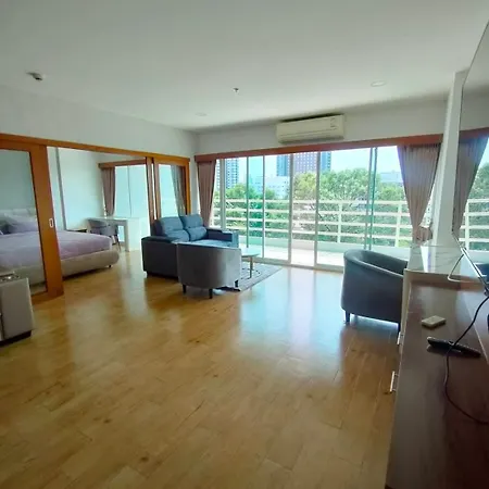View Talay6 By Blue Ocean Suite Pattaya Room photo