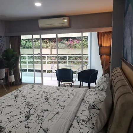 View Talay6 By Blue Ocean Suite Pattaya Room photo