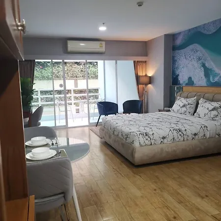 View Talay6 By Blue Ocean Suite Pattaya Room photo