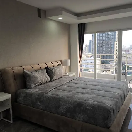 View Talay6 By Blue Ocean Suite Pattaya Exterior photo