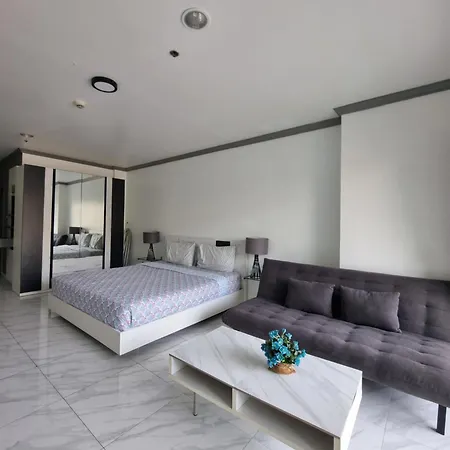 View Talay6 By Blue Ocean Suite Pattaya Room photo