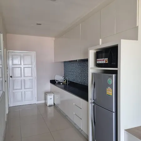 View Talay6 By Blue Ocean Suite Pattaya Room photo