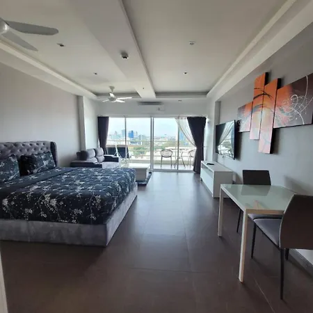 View Talay6 By Blue Ocean Suite Pattaya Exterior photo