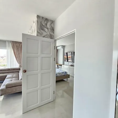 View Talay6 By Blue Ocean Suite Pattaya Exterior photo