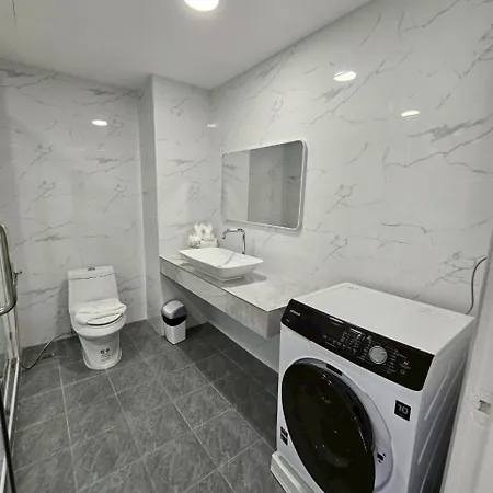 View Talay6 By Blue Ocean Suite Pattaya Exterior photo